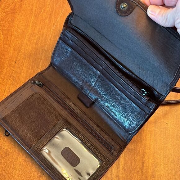 Fossil Travel Trifold Wallet & Purse Crossbody, Brown Pebble Leather - Picture 5 of 10